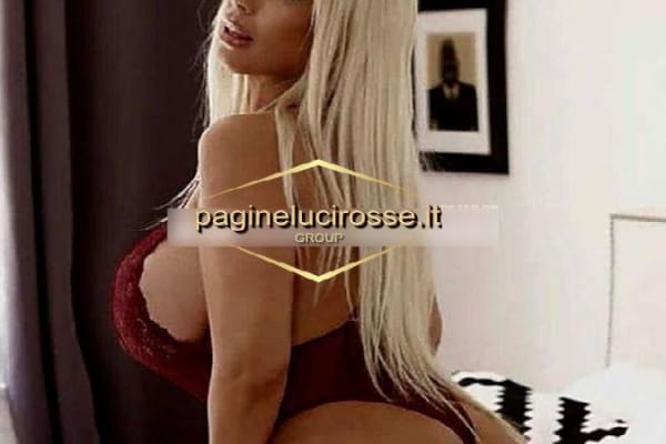 KAREN, escort in evidenza a Arenzano - Una caldissima..e.bellissima troia e sensuale dea dei piacere...
