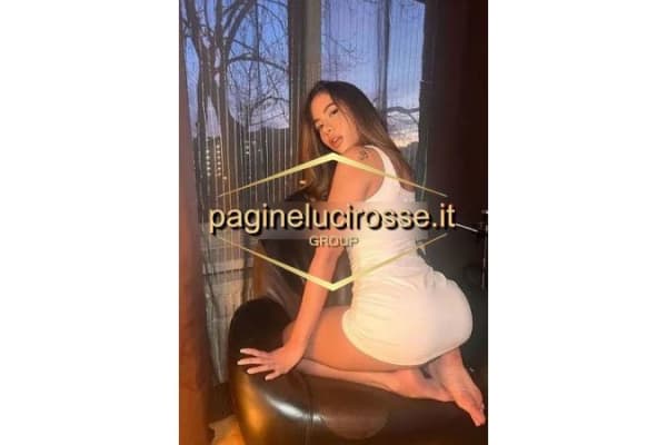 Camila, escort in evidenza a Isernia - Più bella dal vivo... dolce, sensuale delicata..sexy e...