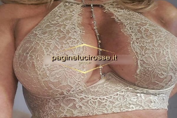TERRY, escort in evidenza a Brescia - Terry, milf cinquantenne bionda esplosiva italiana riceve per...