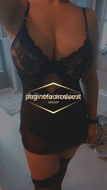 Ioana, escort in evidenza a Napoli - TETTONA NATURALE VIDEOCHIAMATA EROTICA LIVE O FOTO E...