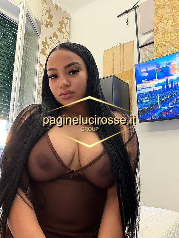 Mia🇻🇪💦🔥, escort in evidenza a Milano - TRASFORMARE IL TUO TEMPO CON ME IN MOMENTI...