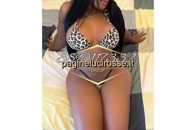 LAURA, escort in evidenza a Napoli - -- corpo mozzafiato pieno di curve perfete ed...
