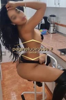 ...STITI SEXY IN CALZE... TACCHI.... COME VUOI TU... -----FOTO REALI----- SOLO PER GENTILUOMINI.... SIGNORI DOLCI E EDUCATI