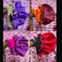 Bonnet en satin 1