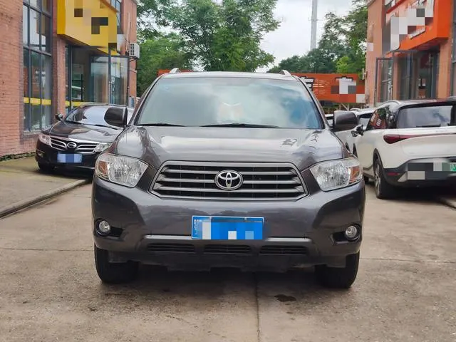 Toyota Highlander 2009 2.7L SUV Essence 7 Places Légèrement Occasion à Vendre en Chine
