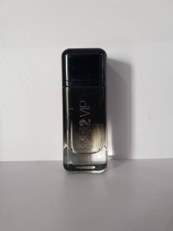 212 VIP Black