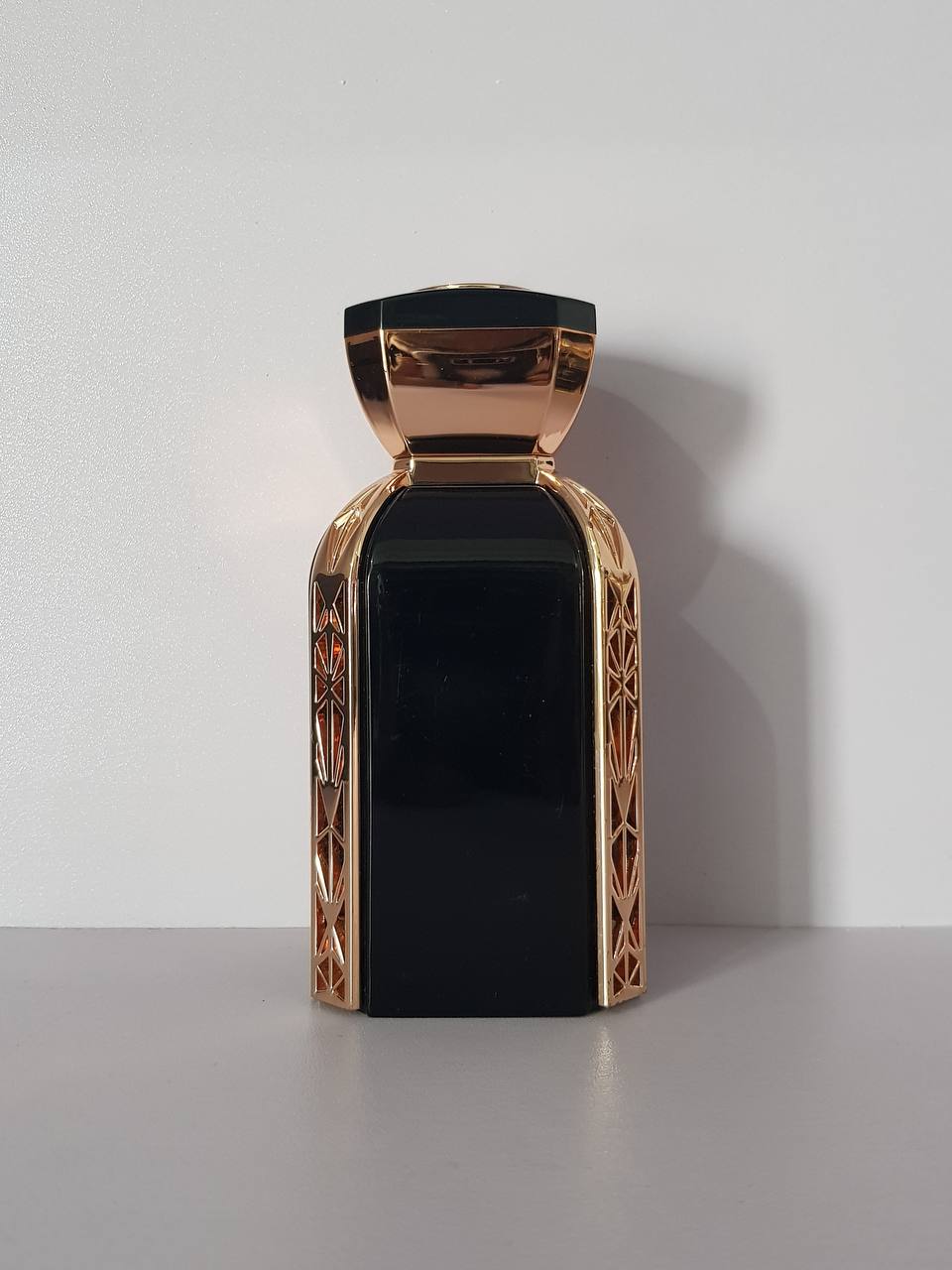 Velvet Oud-1
