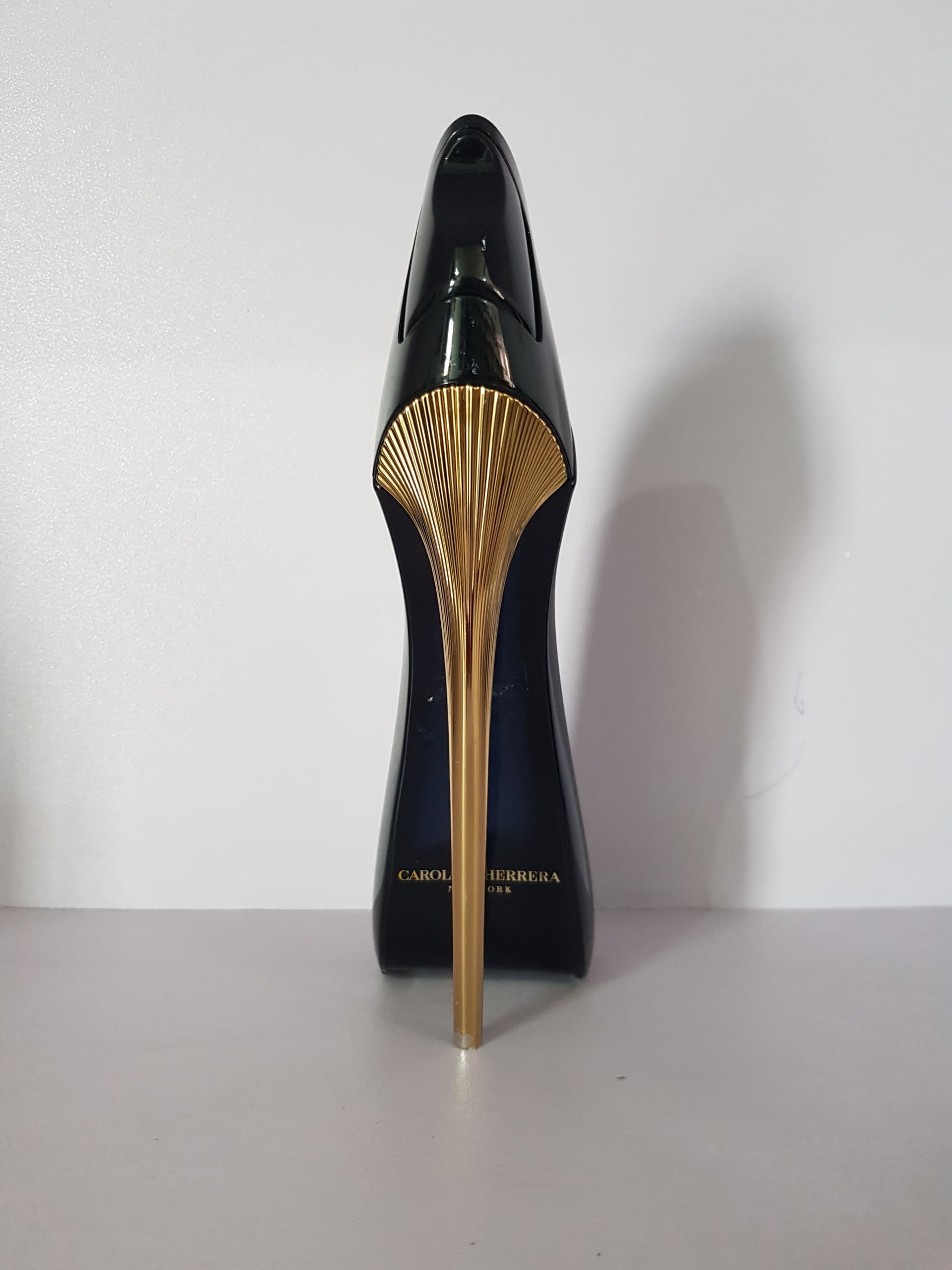 Good Girl Carolina Herrera -1