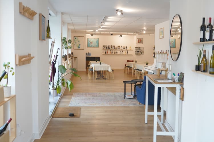 Stilvolle Weinlounge 