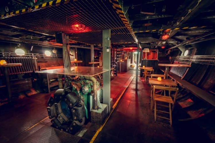 Schiffslocation mit Club-Atmosphäre