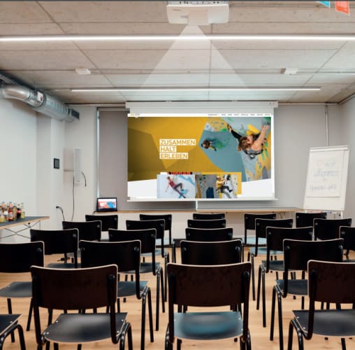 Tagungsraum mit Kletterhalle