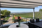 Weinlounge mit Panoramablick in Talheim
