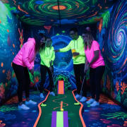 Schwarzlicht Minigolf in Asperg thumb