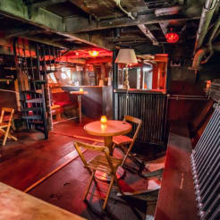 Schiffslocation mit Club-Atmosphäre thumb