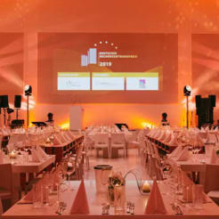 Moderne Eventhalle im Industrial Style Frankfurt  thumb