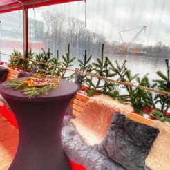 Weihnachtliche Floßfahrt preview