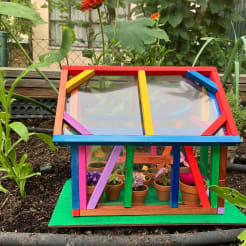 Mini-Gewächshaus Station thumb