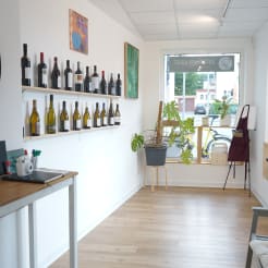 Stilvolle Weinlounge  thumb