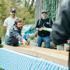 Bayerische Hüttengaudi bei München preview