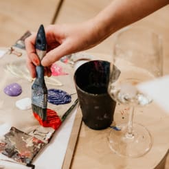 Kreativstation mit Wein thumb