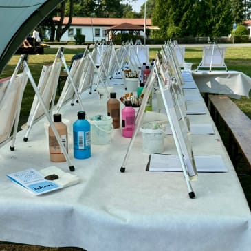 Puzzle Paint Station