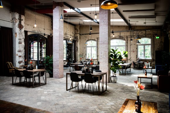 Eventlocation Loftartige Barlocation mit Terrasse