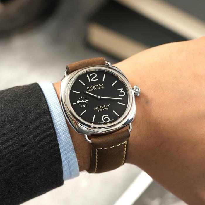 Panerai Radiomir Black Seal 8 Days PAM 609 thumbnail 4