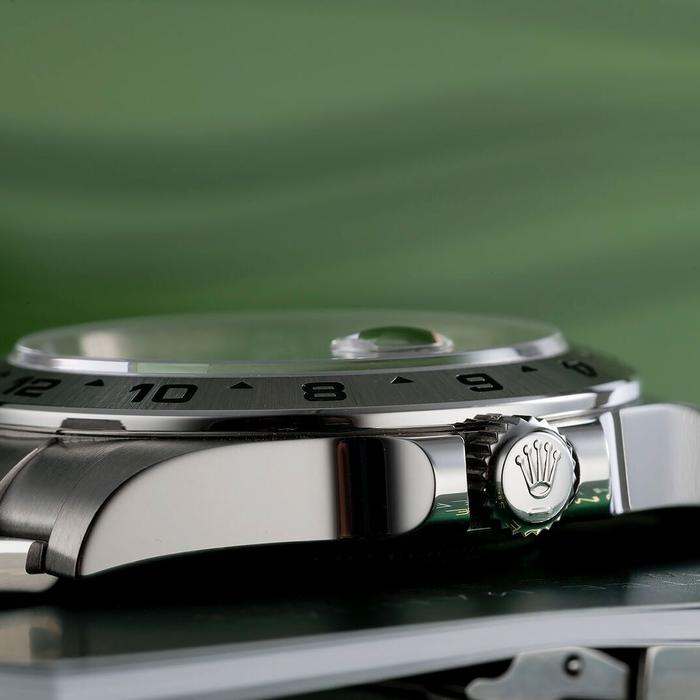 Rolex Explorer II, GMT Black Dial MK.1 - 42mm thumbnail 3