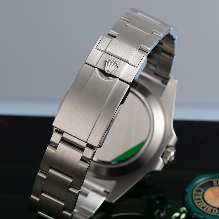 Rolex Explorer II, GMT Black Dial MK.1 - 42mm thumbnail 4