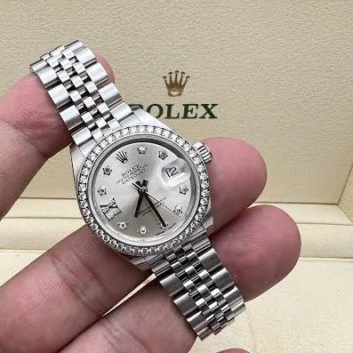 Rolex Datejust Lady 28m, Factory Diamonds Bezel, XI Diamonds Index Silver Dial Stainless Steel Jubilee thumbnail 7