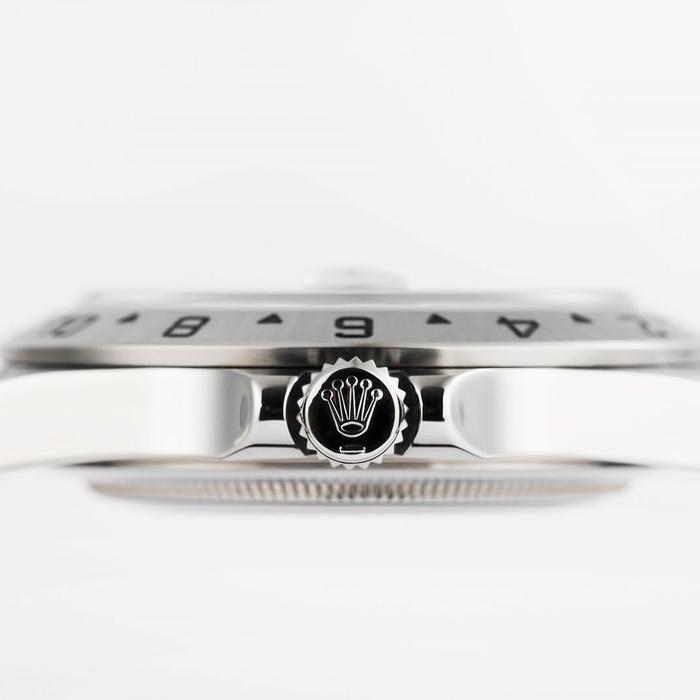 Rolex Explorer II GMT, Black Dial - 40m thumbnail 4