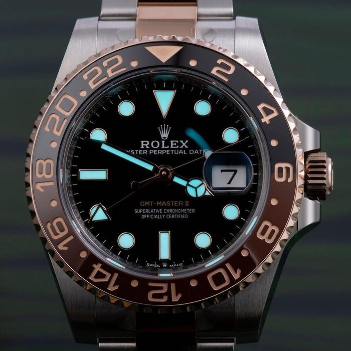 Rolex GMT Master II, Brown & Black Ceramic Steel & 18K Rose Gold thumbnail 3