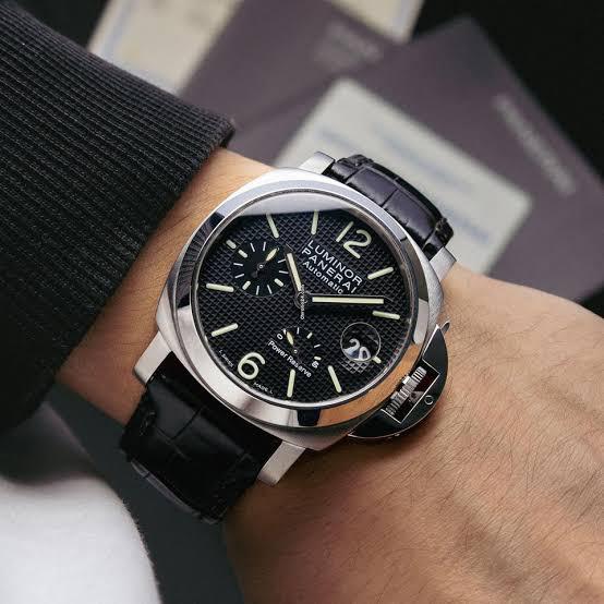 Panerai Luminor Power Reserve Hobnail Dial PAM 241 - 40mm thumbnail 5