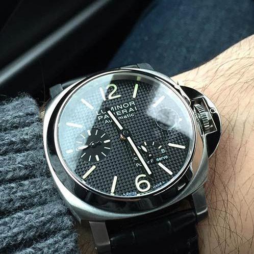 Panerai Luminor Power Reserve Hobnail Dial PAM 241 - 40mm thumbnail 9