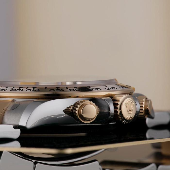 Rolex Daytona Black Dial, Steel & 18K Yellow Gold thumbnail 4