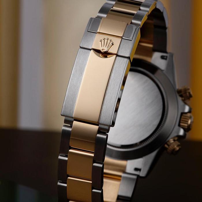 Rolex Daytona Black Dial, Steel & 18K Yellow Gold thumbnail 5