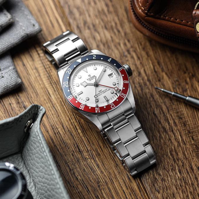Tudor Heritage Blackbay GMT White Dial Bracelet 'Pepsi' - New in Box thumbnail 4