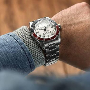 Tudor Heritage Blackbay GMT White Dial Bracelet 'Pepsi' - New in Box thumbnail 8