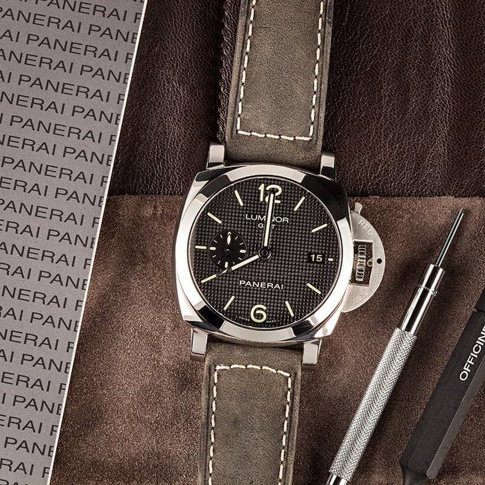 Panerai Luminor GMT Hobnail Dial PAM 535- 42m