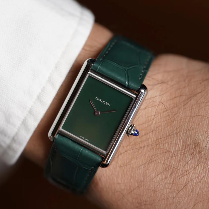 Cartier Tank Must De Green Dial with Leather Quartz 33m - New in Box thumbnail 9