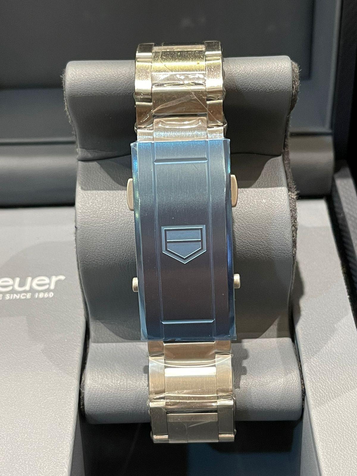 Tag Heuer Aquaracer Silver Professional 300M, Bezel Ceramic with Date Bracelet 43 - New in Box