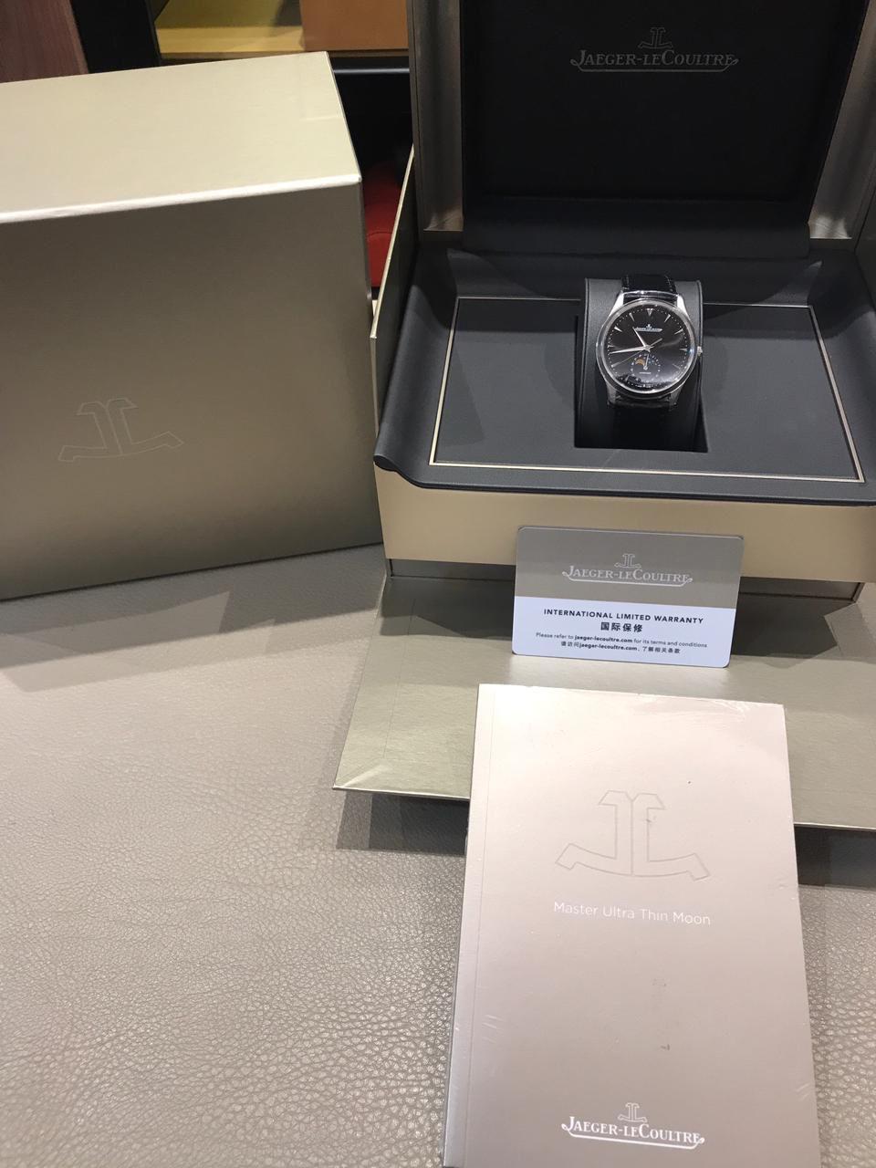 Jaeger LeCoultre Ultra Thin Moonphase Black Dial 39m