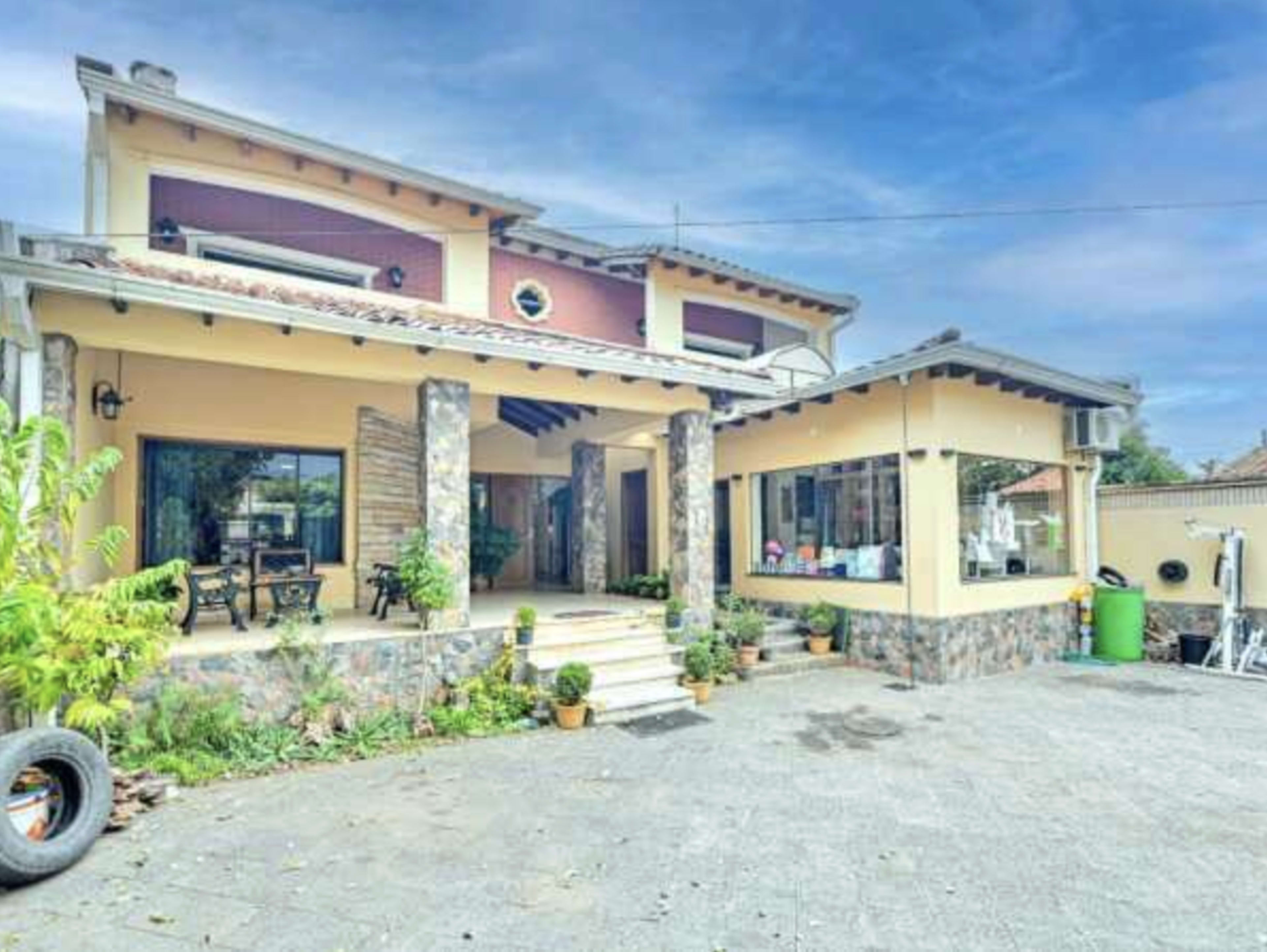 Casa en venta en Lambare