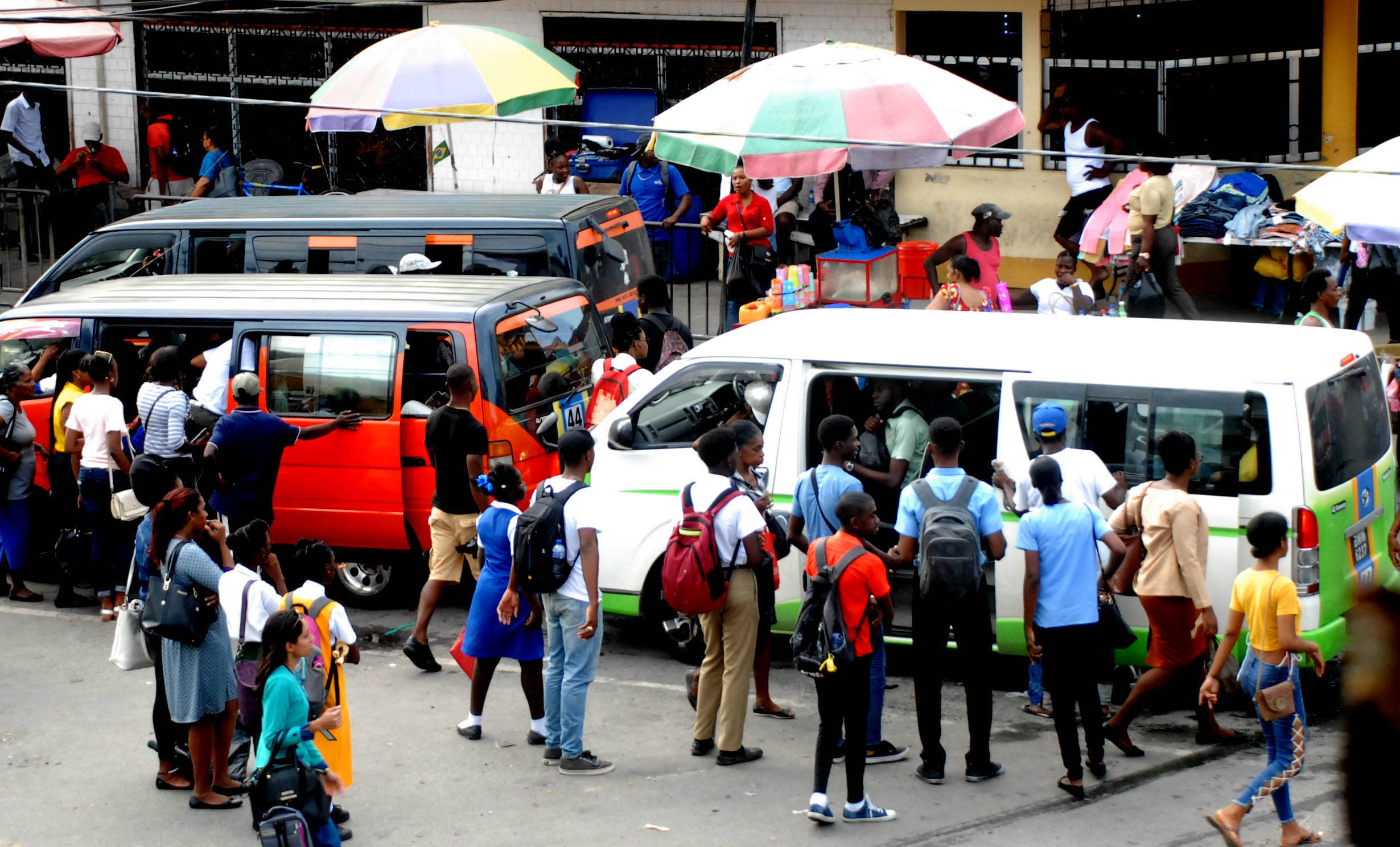 Police urge passengers to report minibus fare overcharging