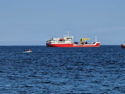 Новое грузопассажирское судно «Анатолий Чернеев» выполнило первый рейс на север Камчатки
