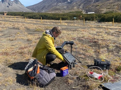 У подножия Авачинского вулкана разместили аппаратуру мегаустановки для прогнозирования извержений