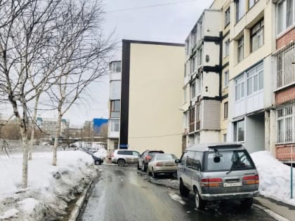 Жители пятиэтажки в Петропавловске коллективно пожаловались на слабый напор ГВС