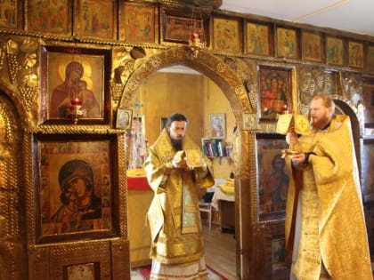 Литургия в храме села Николаевка