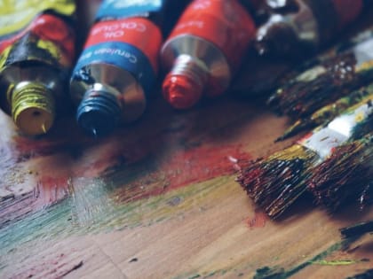 Власти Сахалина помогут местным художникам реализовать себя