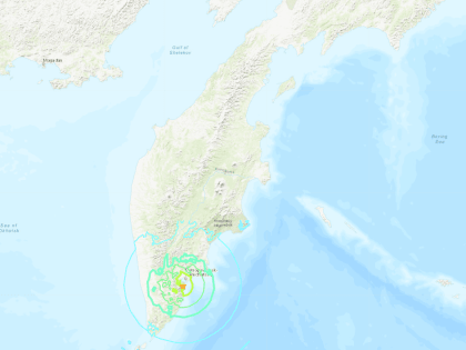 Спасатели приступили к обследованию зданий после землетрясения на Камчатке